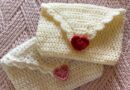 Valentine’s day crochet envelopes