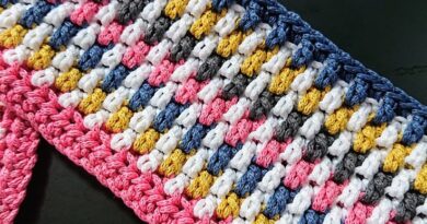 Crochet mosaic moss stitch