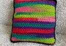 Easy crochet mini pillow